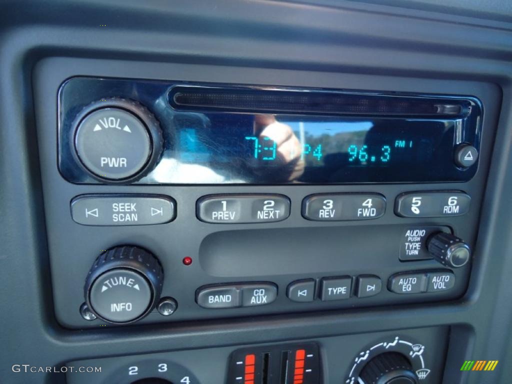 2005 Silverado 1500 LT Crew Cab 4x4 - Silver Birch Metallic / Medium Gray photo #30