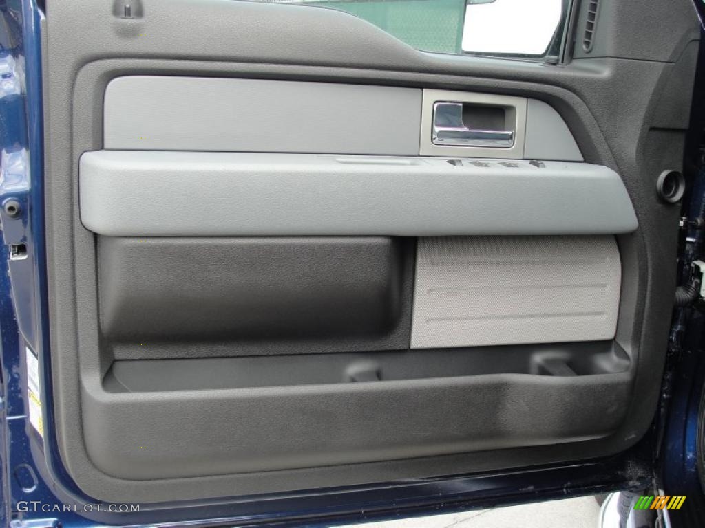 2011 Ford F150 XLT SuperCrew Steel Gray Door Panel Photo #46202138