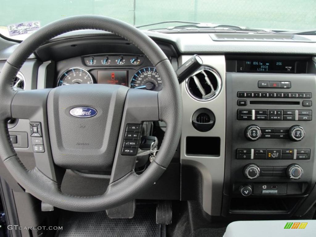 2011 Ford F150 XLT SuperCrew Steel Gray Dashboard Photo #46202192