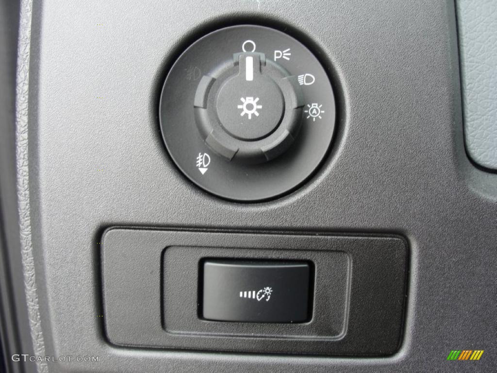 2011 Ford F150 XLT SuperCrew Controls Photo #46202276