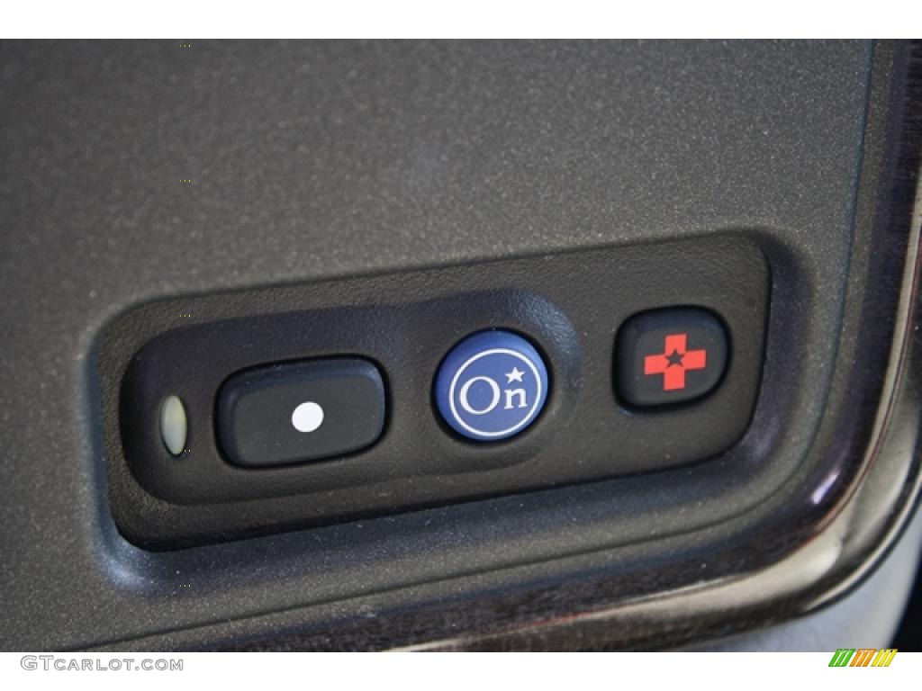 2002 GMC Yukon XL Denali AWD Controls Photo #46202603