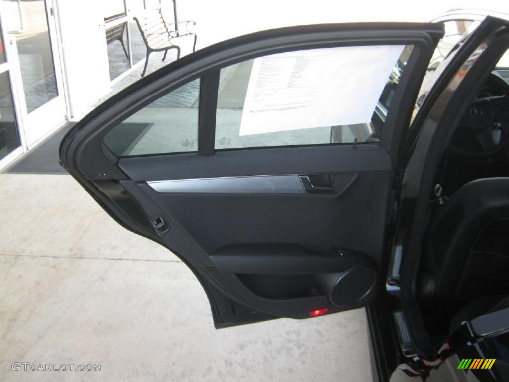 2010 C 300 Sport - Black / Black photo #18