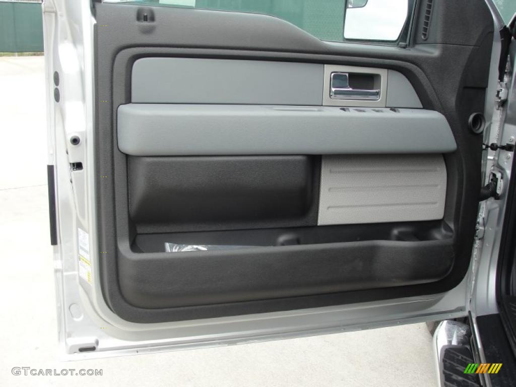 2011 Ford F150 XLT SuperCrew Steel Gray Door Panel Photo #46204064