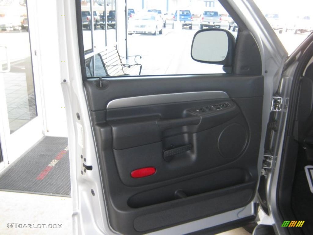 2005 Ram 1500 SLT Road Runner Quad Cab - Bright Silver Metallic / Dark Slate Gray photo #15