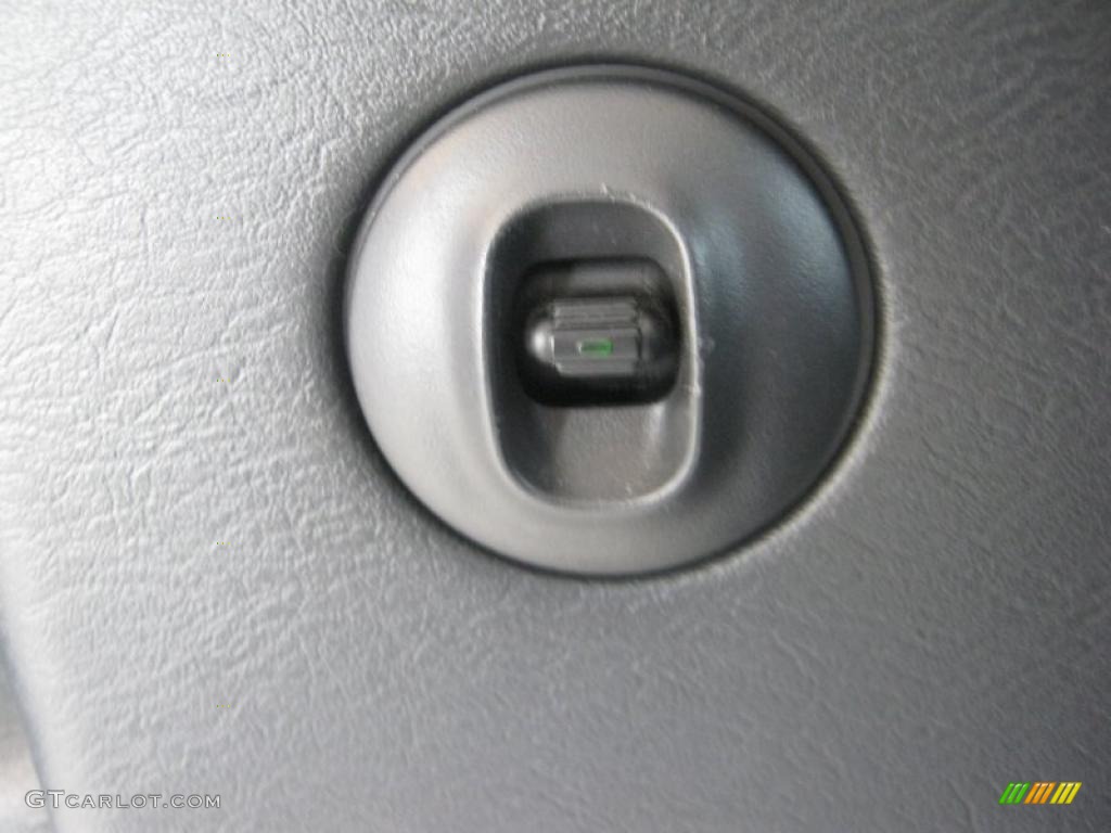 2005 Ram 1500 SLT Road Runner Quad Cab - Bright Silver Metallic / Dark Slate Gray photo #18