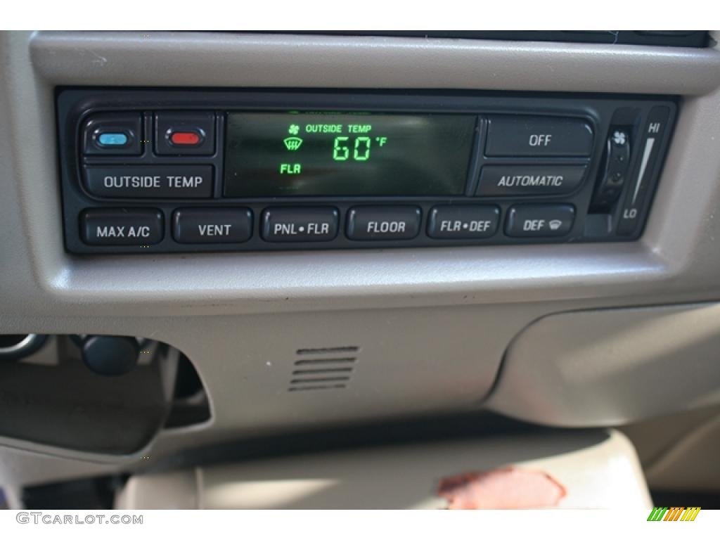 2000 Ford Expedition Eddie Bauer 4x4 Controls Photo #46204418