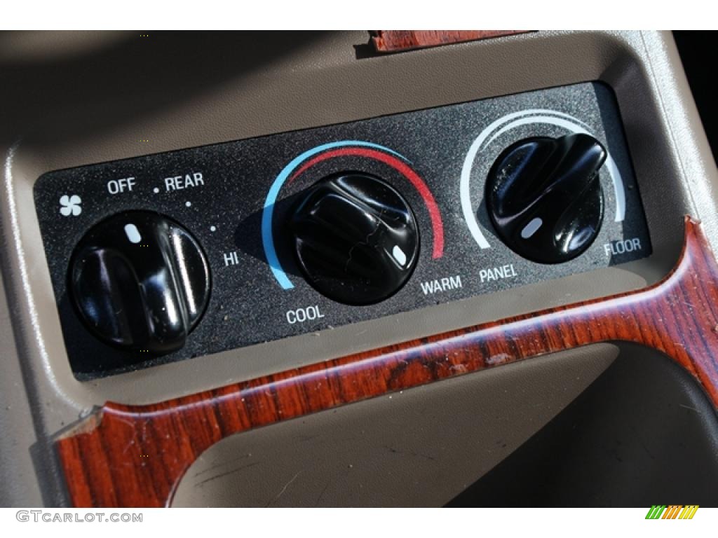2000 Ford Expedition Eddie Bauer 4x4 Controls Photo #46204424