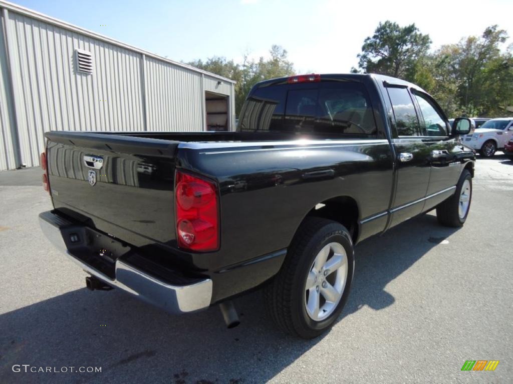 2007 Ram 1500 ST Quad Cab - Brilliant Black Crystal Pearl / Medium Slate Gray photo #11