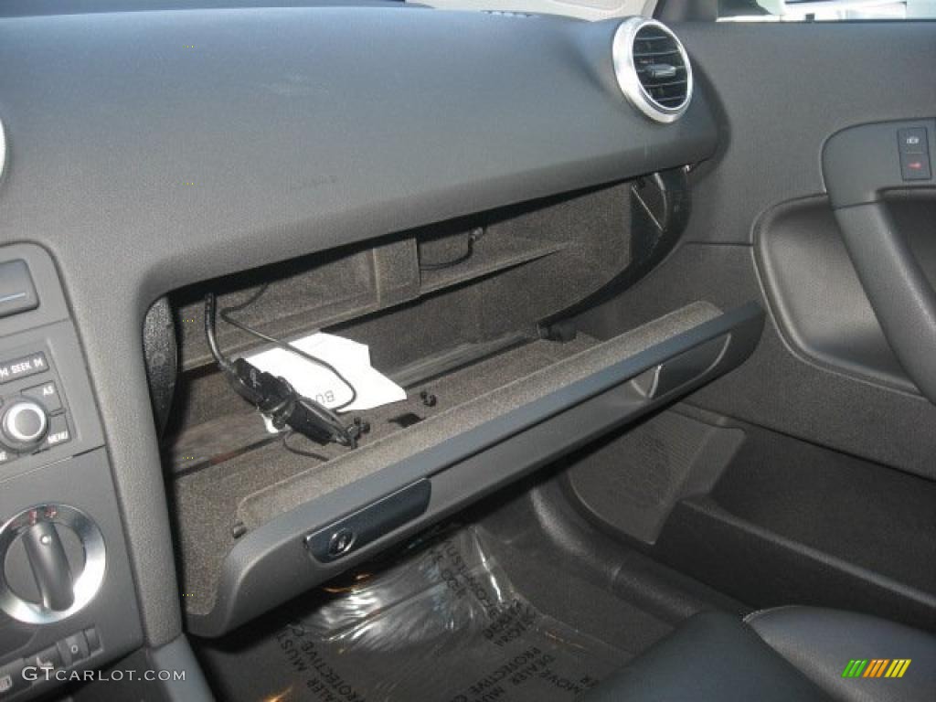 2006 A3 2.0T - Arctic White / Black photo #30