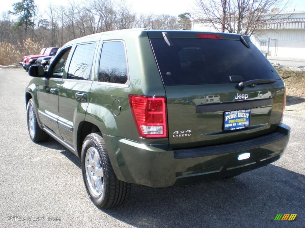 2008 Grand Cherokee Laredo 4x4 - Jeep Green Metallic / Dark Slate Gray/Light Graystone photo #7