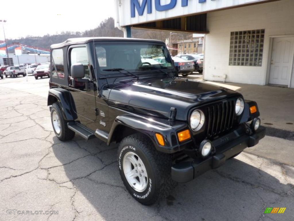 2004 Wrangler Sahara 4x4 - Black / Khaki photo #3