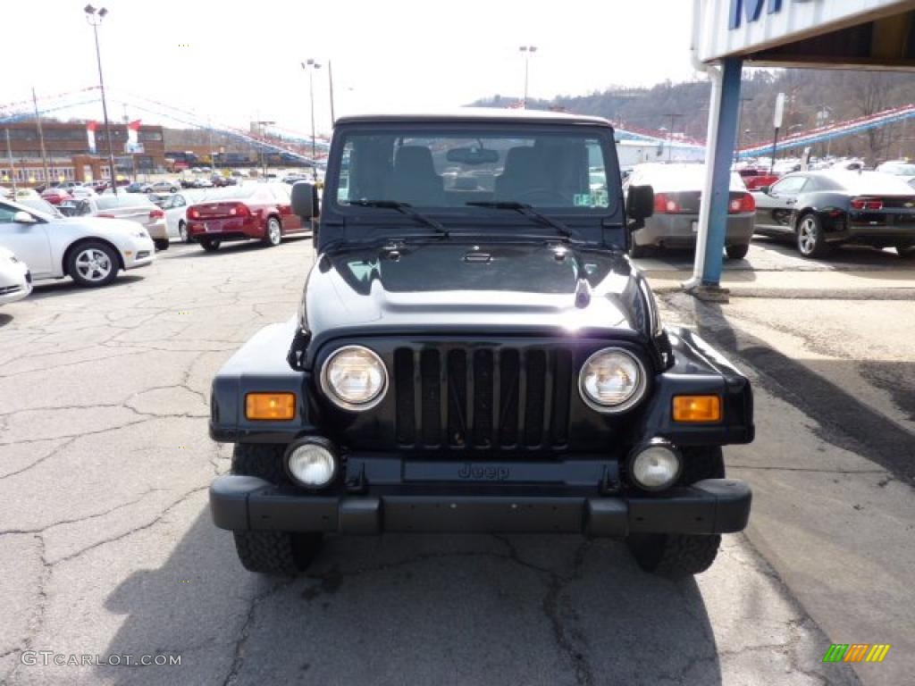 2004 Wrangler Sahara 4x4 - Black / Khaki photo #4