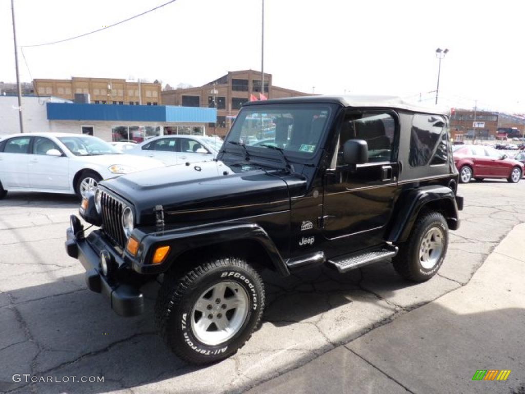 2004 Wrangler Sahara 4x4 - Black / Khaki photo #5