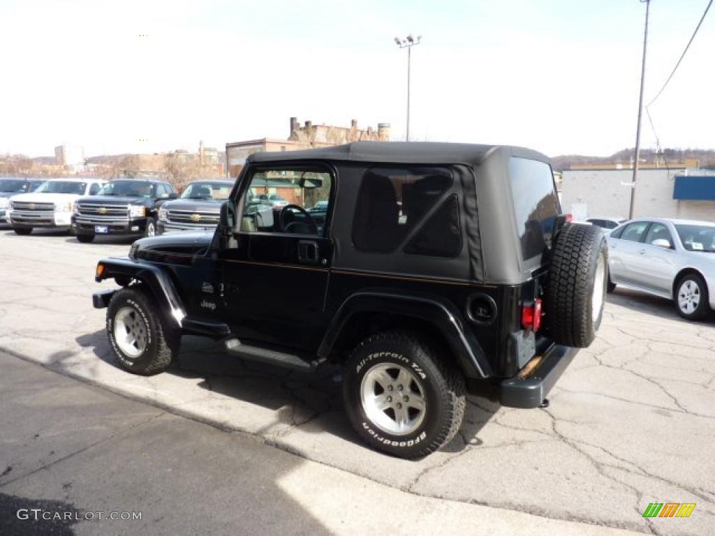 2004 Wrangler Sahara 4x4 - Black / Khaki photo #7