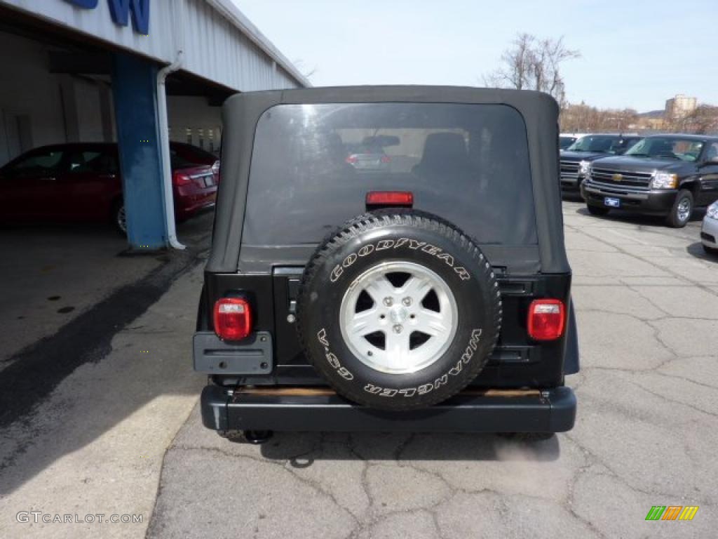 2004 Wrangler Sahara 4x4 - Black / Khaki photo #9