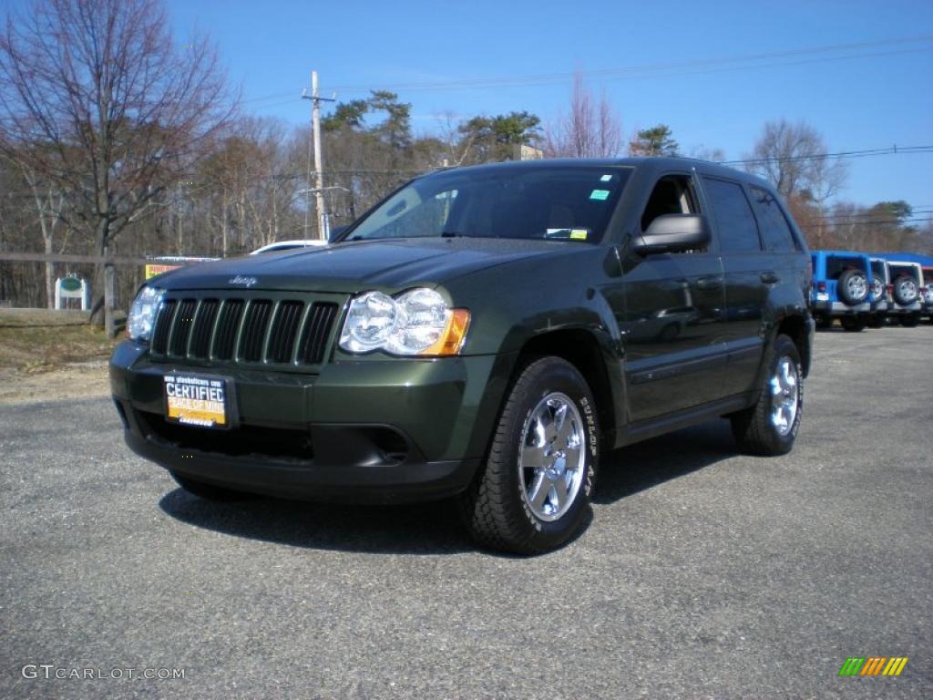 2008 Grand Cherokee Laredo 4x4 - Jeep Green Metallic / Dark Slate Gray/Light Graystone photo #1