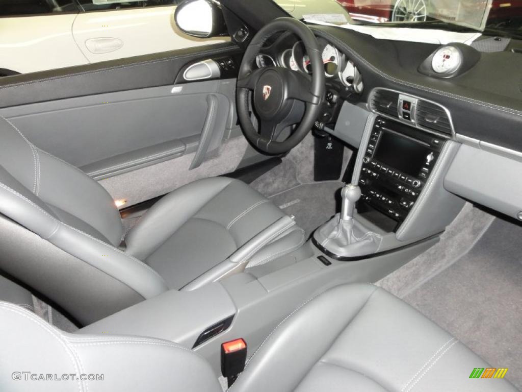 Black/Stone Grey Interior 2011 Porsche 911 Turbo Coupe Photo #46208504