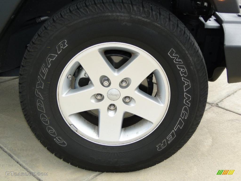 2010 Jeep Wrangler Unlimited Sport Wheel Photo #46209932