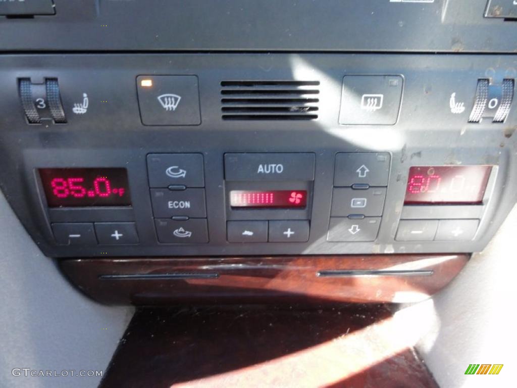 2004 Audi A6 3.0 quattro Avant Controls Photo #46210358