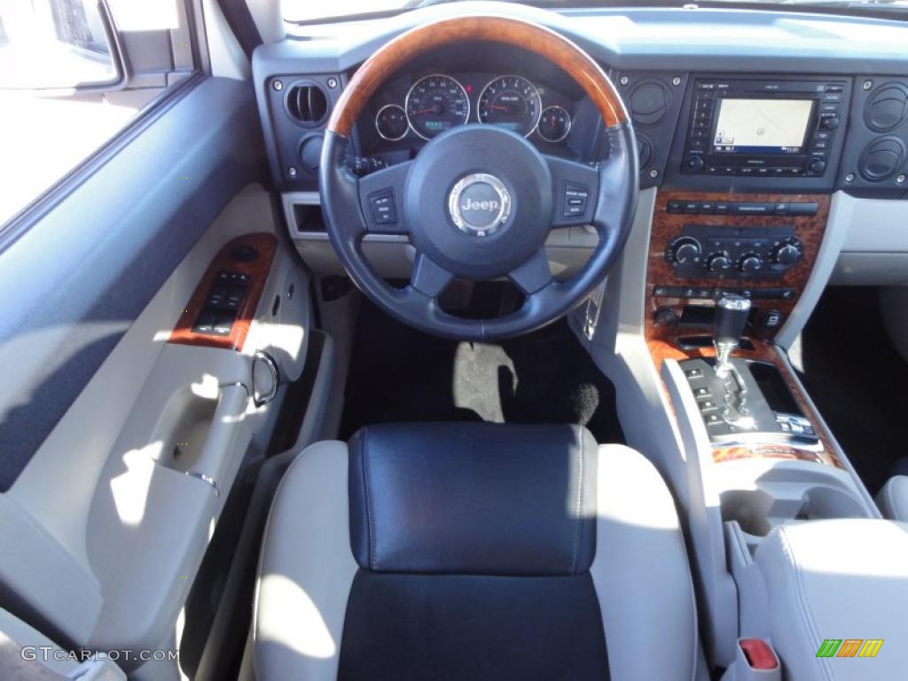 2007 Jeep Commander Overland 4x4 Dark Slate Gray/Light Graystone Dashboard Photo #46212044