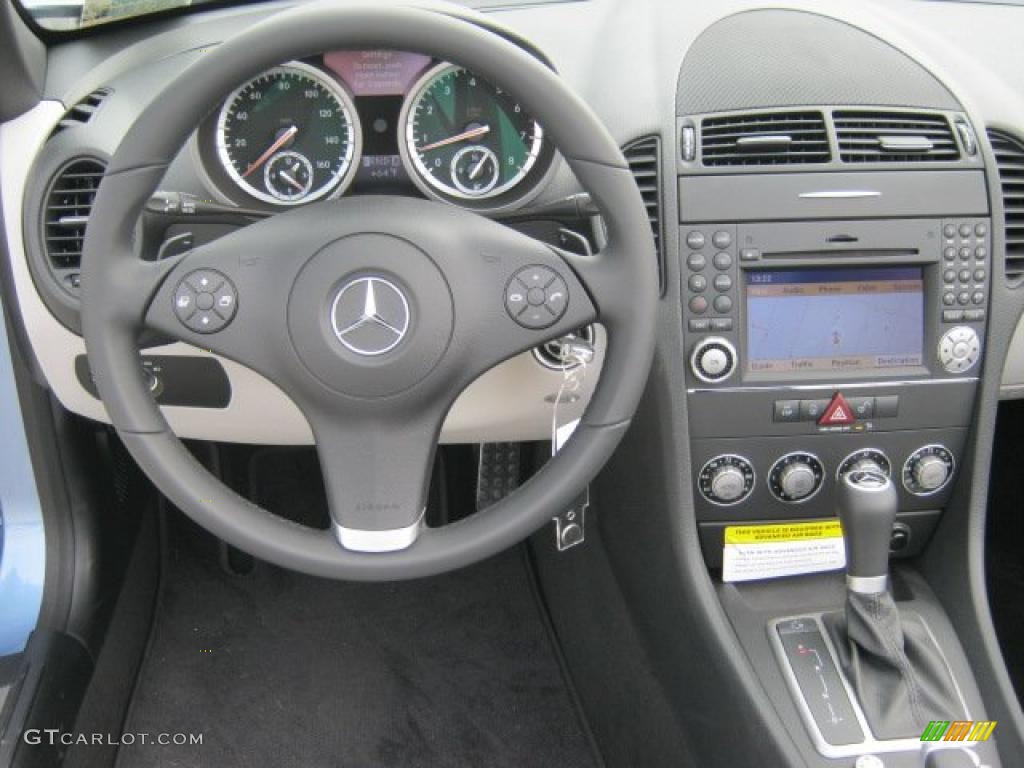 2011 Mercedes-Benz SLK 300 Roadster Ash Dashboard Photo #46212098