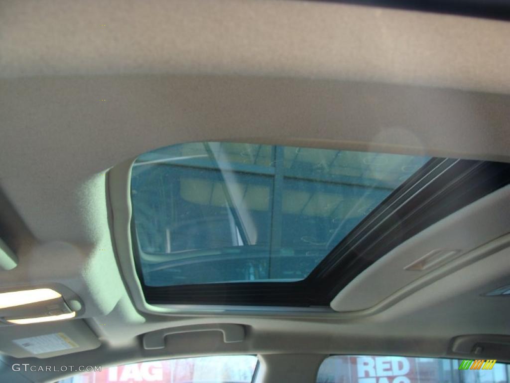 2011 Rogue S AWD - Wicked Black / Black photo #13