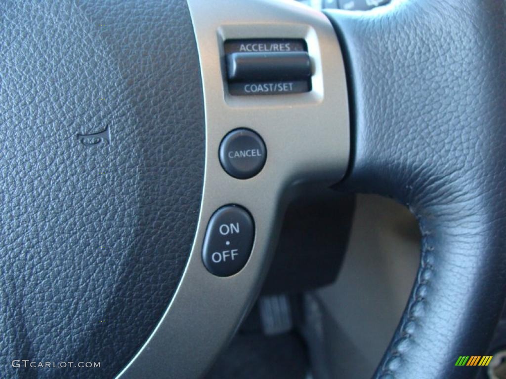 2011 Rogue S AWD - Wicked Black / Black photo #21