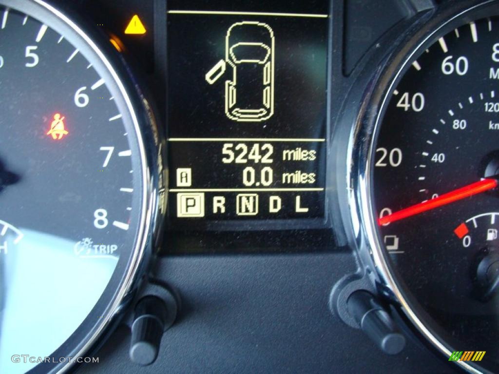 2011 Rogue S AWD - Wicked Black / Black photo #24