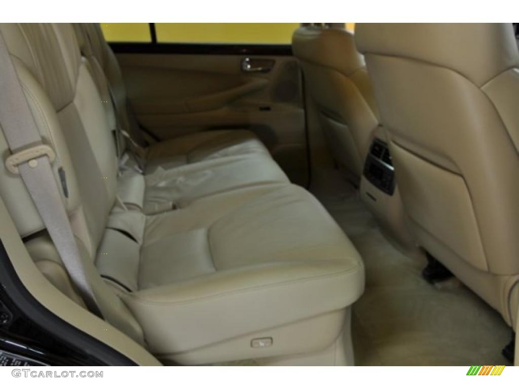 2008 LX 570 - Onyx Black / Cashmere photo #21
