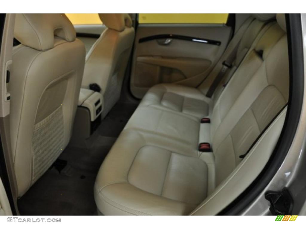 2008 XC70 AWD - Seashell Metallic / Sandstone Beige photo #13