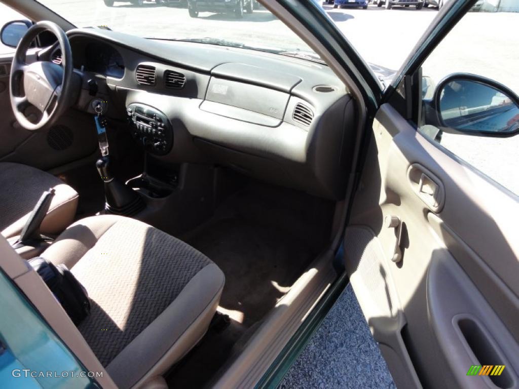 1998 Escort SE Sedan - Pacific Green Metallic / Beige photo #17