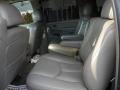 Gray/Dark Charcoal Interior Photo for 2006 Chevrolet Suburban #46220315