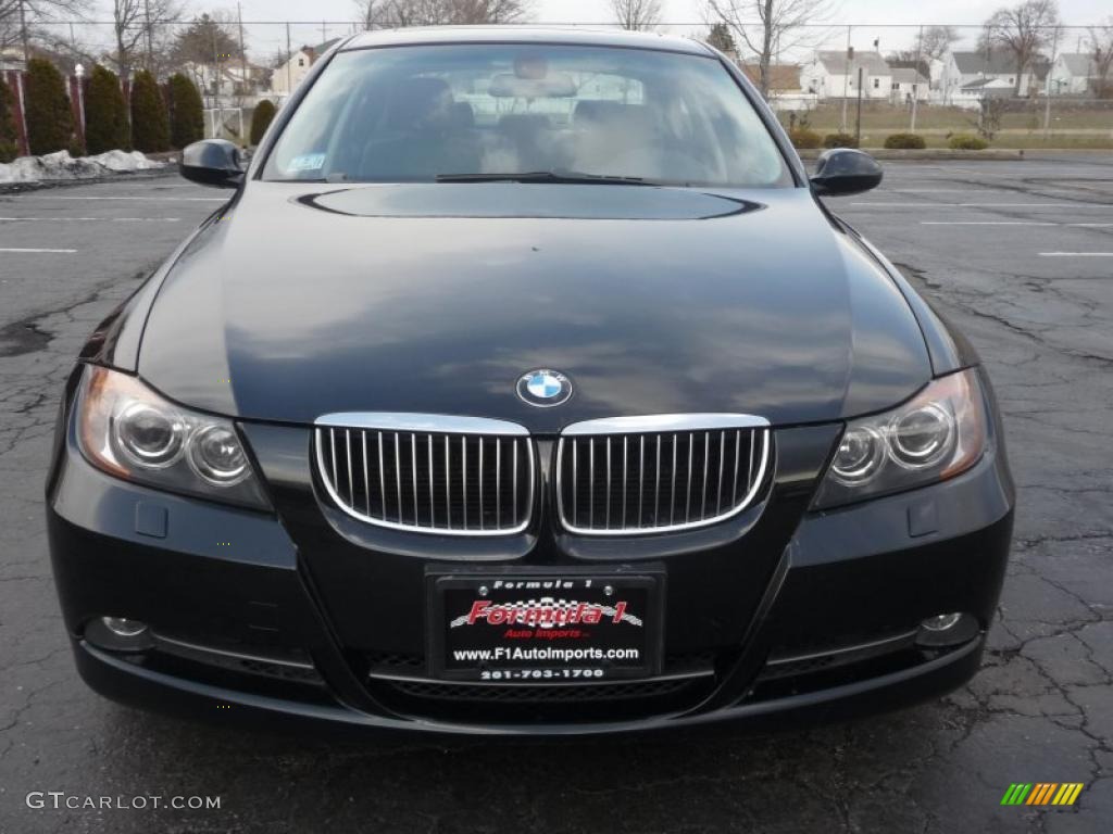 2006 3 Series 330xi Sedan - Jet Black / Black photo #9