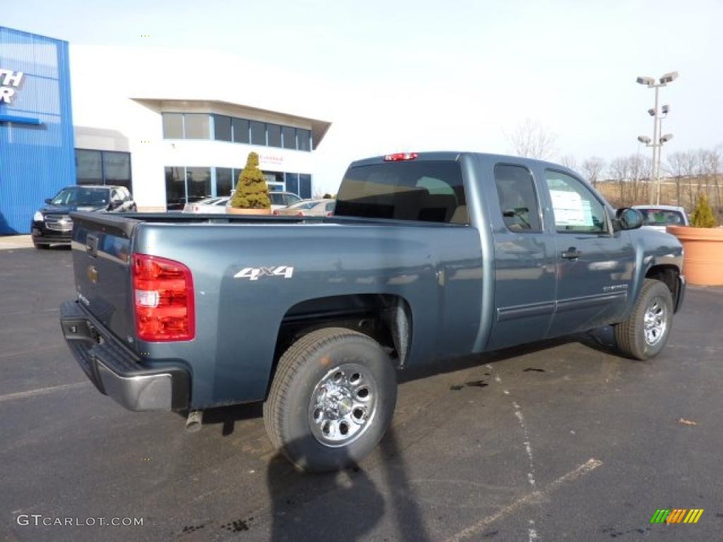 2011 Silverado 1500 LS Extended Cab 4x4 - Blue Granite Metallic / Dark Titanium photo #10