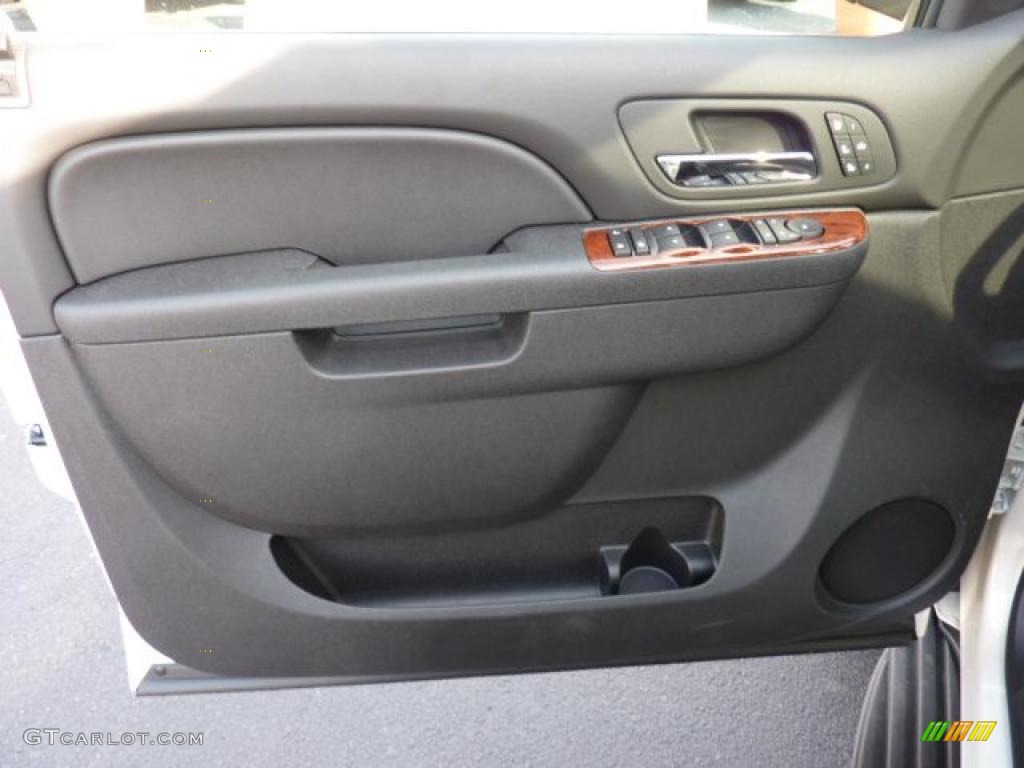 2011 Chevrolet Tahoe LTZ 4x4 Door Panel Photos