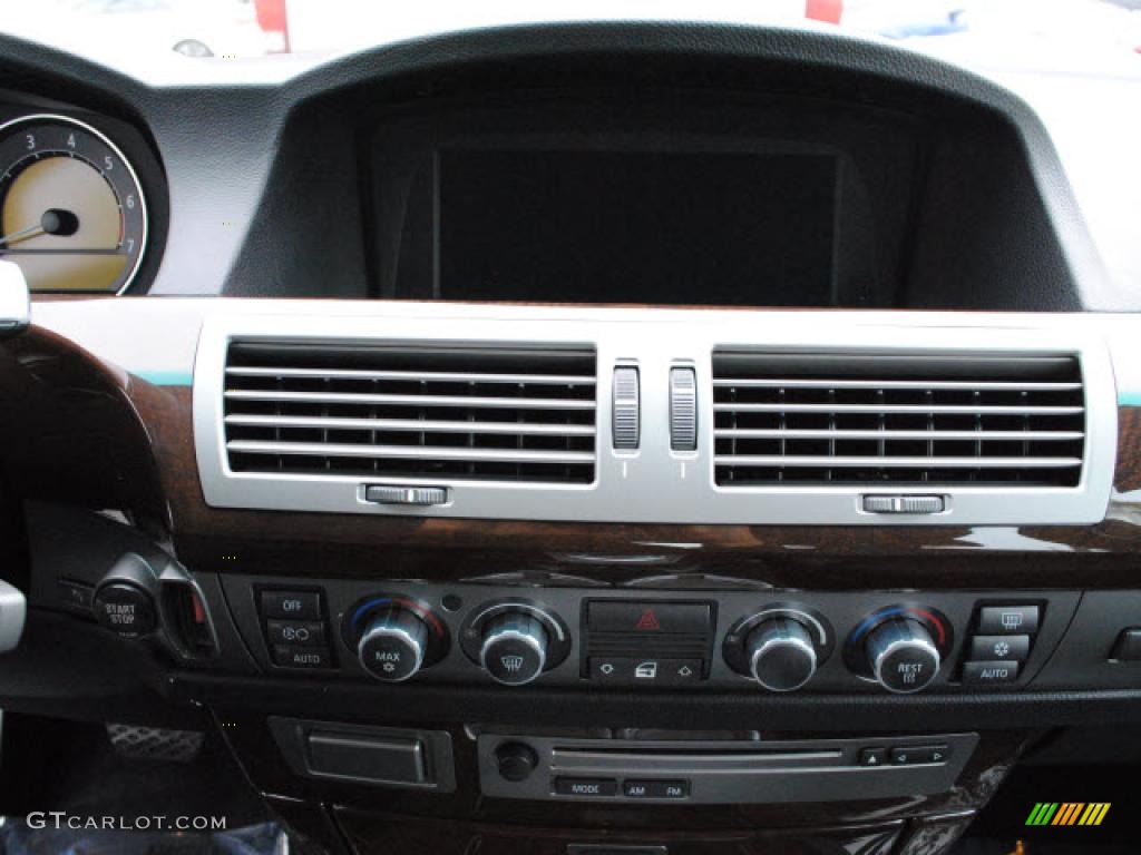 2008 BMW 7 Series 750Li Sedan Controls Photo #46224548