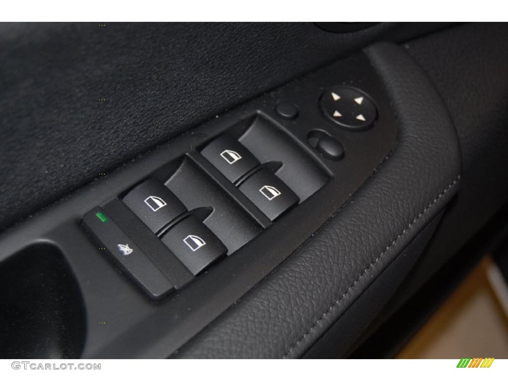 2011 BMW X5 xDrive 50i Controls Photo #46225814
