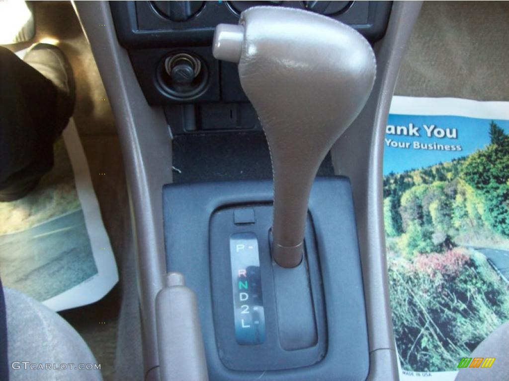 1999 Toyota Camry LE Transmission Photos