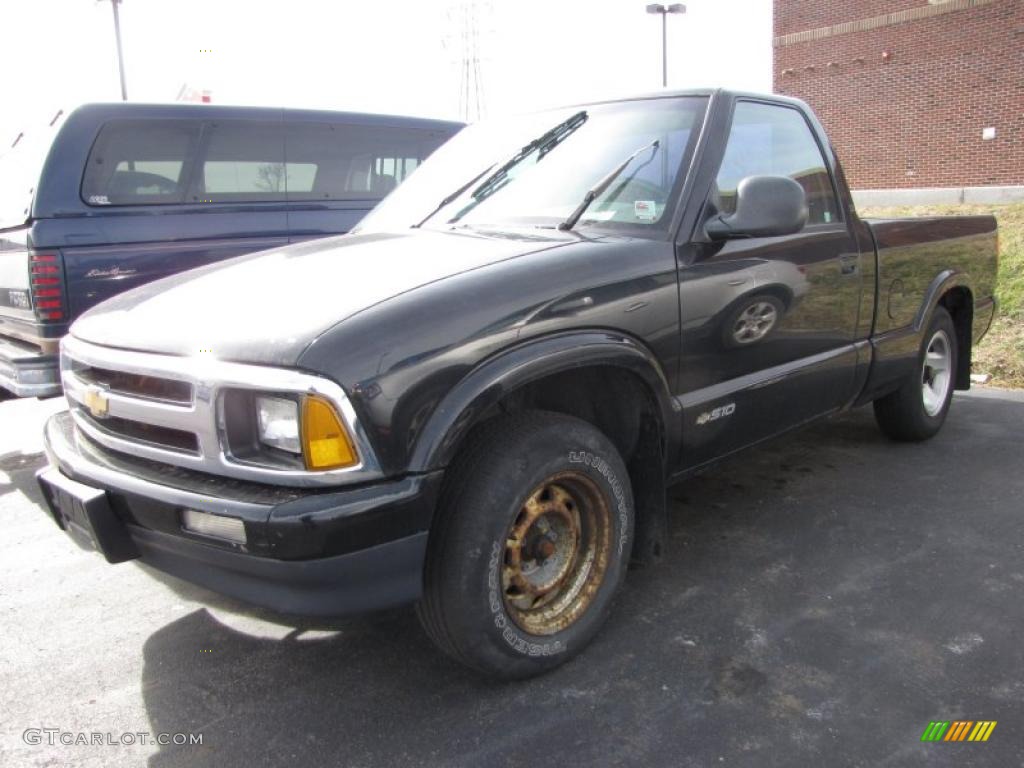 1994 S10 Regular Cab - Black / Gray photo #2