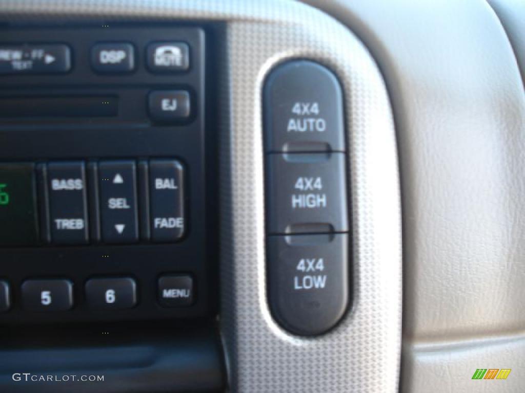 2005 Explorer XLT 4x4 - Mineral Grey Metallic / Medium Parchment photo #15