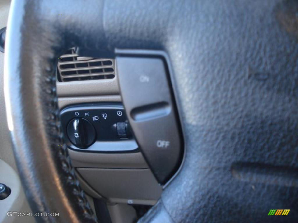 2005 Explorer XLT 4x4 - Mineral Grey Metallic / Medium Parchment photo #17