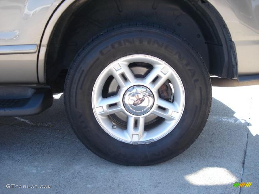 2005 Explorer XLT 4x4 - Mineral Grey Metallic / Medium Parchment photo #20