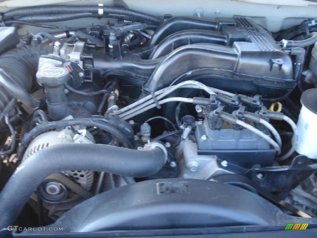 2005 Explorer XLT 4x4 - Mineral Grey Metallic / Medium Parchment photo #22