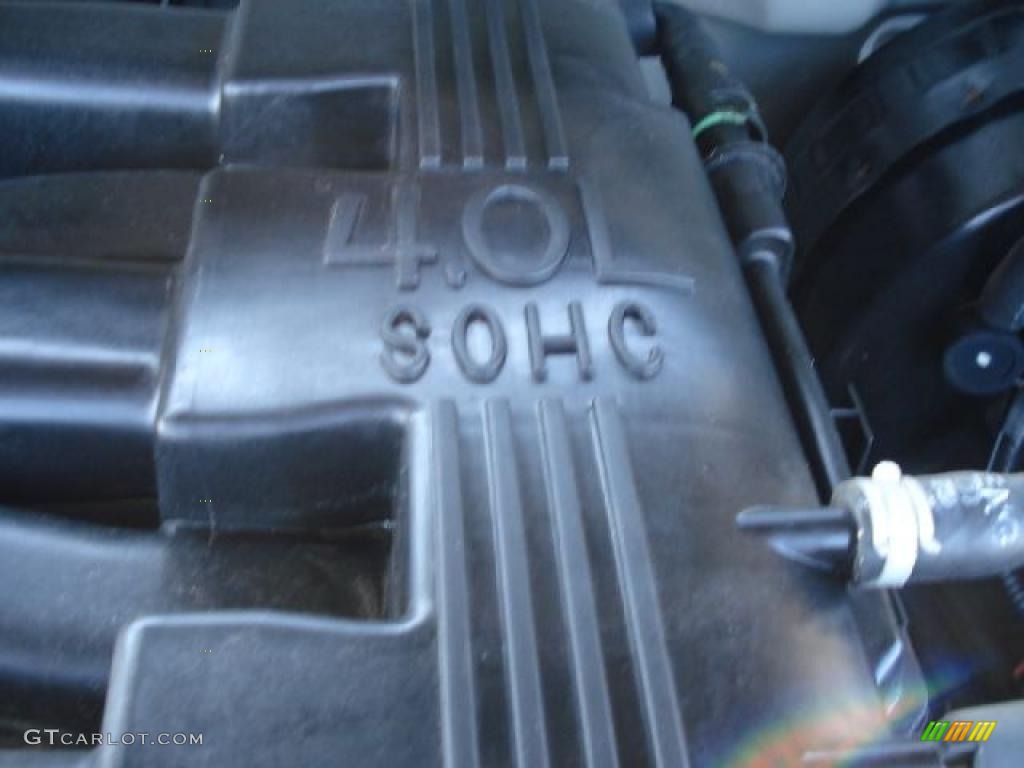 2005 Explorer XLT 4x4 - Mineral Grey Metallic / Medium Parchment photo #23