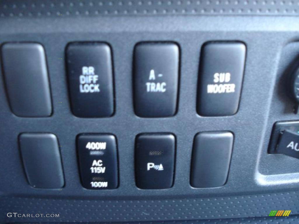 2007 Toyota FJ Cruiser 4WD Controls Photo #46229771