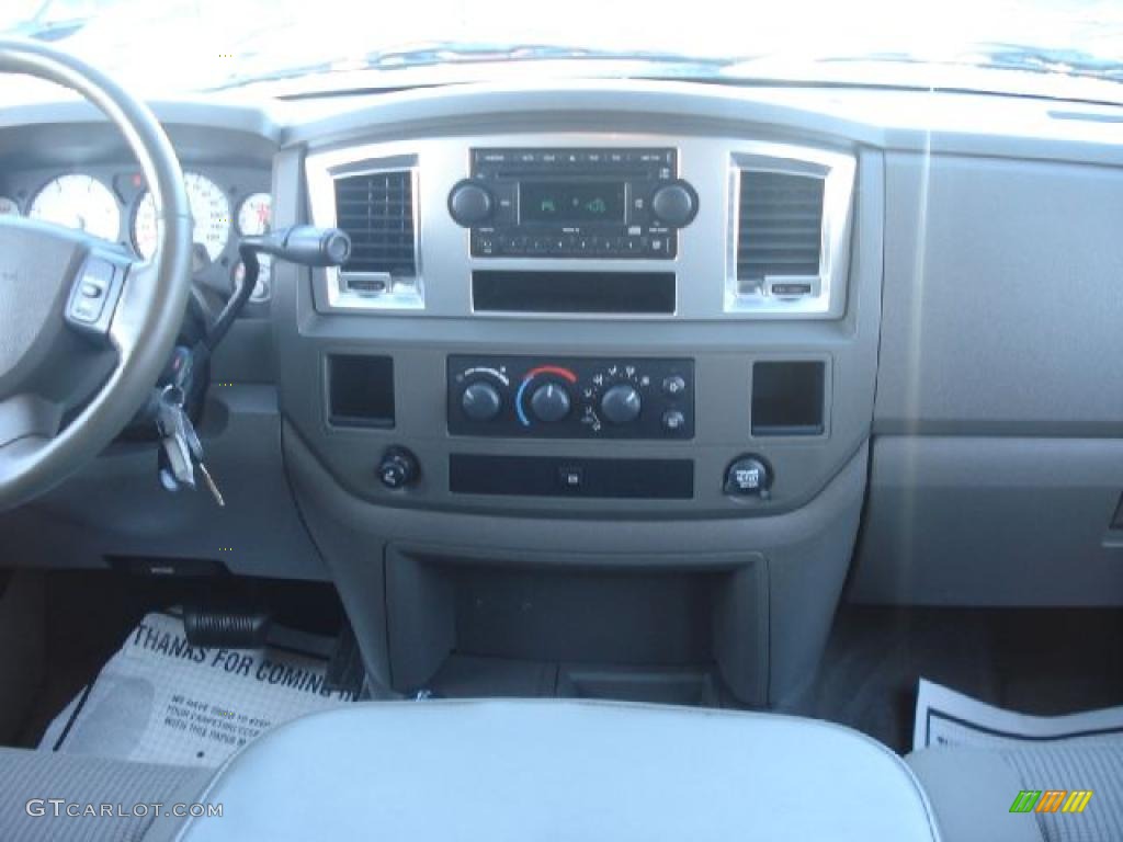 2007 Ram 3500 SLT Quad Cab 4x4 Dually - Bright White / Medium Slate Gray photo #24