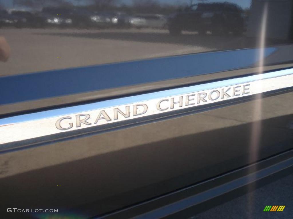2006 Grand Cherokee Limited 4x4 - Dark Khaki Pearl / Dark Khaki/Light Graystone photo #35