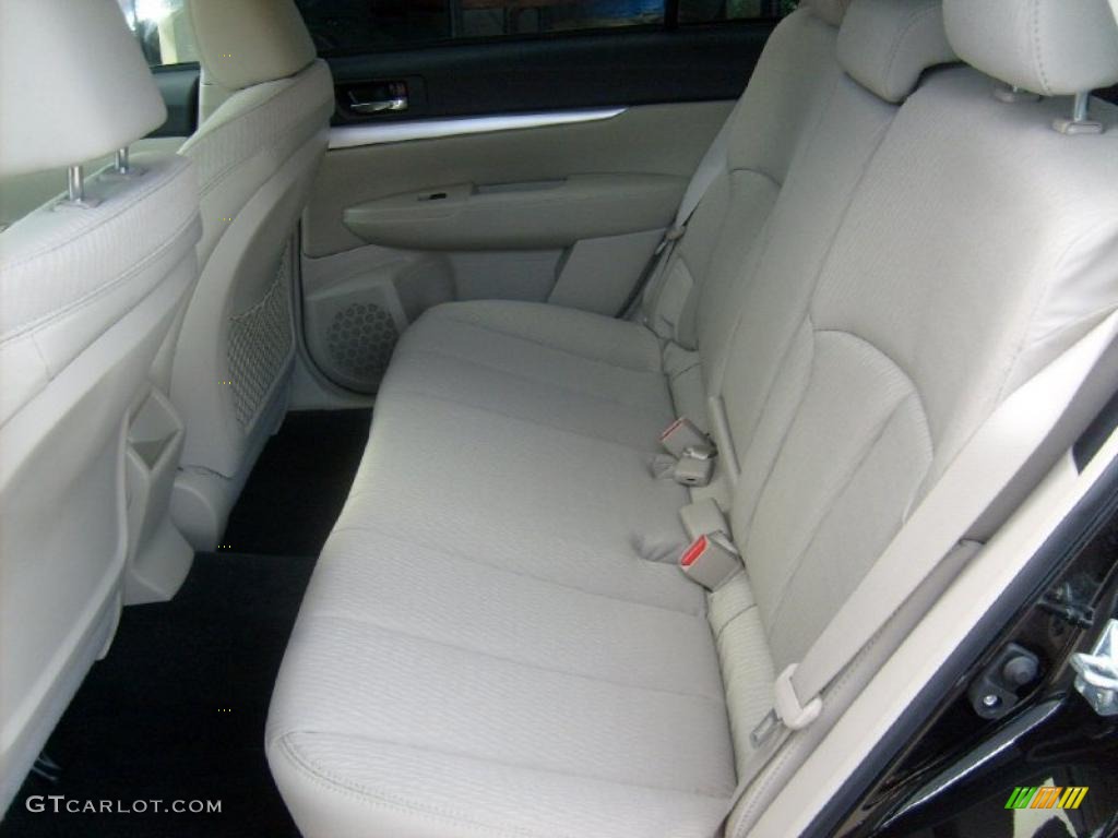 Warm Ivory Interior 2011 Subaru Outback 2.5i Premium Wagon Photo #46232546