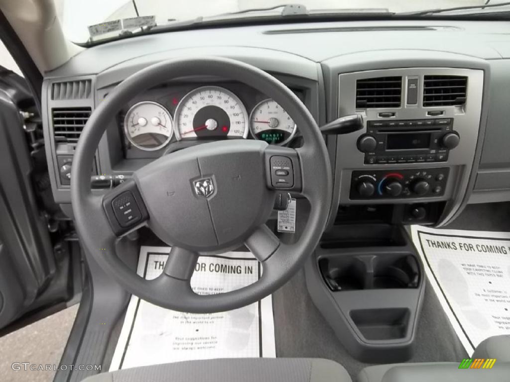 2006 Dodge Dakota SLT TRX4 Club Cab 4x4 Dashboard Photos