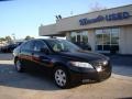 Black - Camry LE Photo No. 2